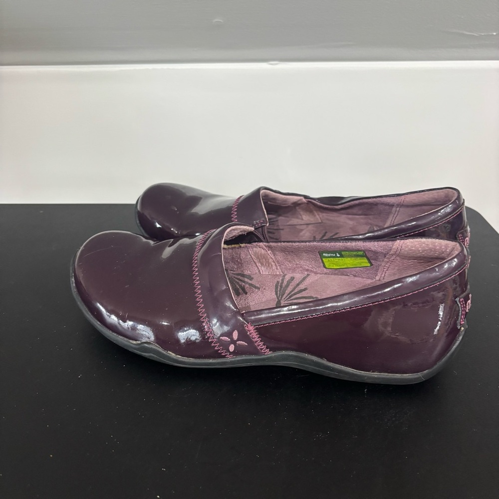 Ahnu Purple Jackie Patent Leather Clogs, size 8.5
